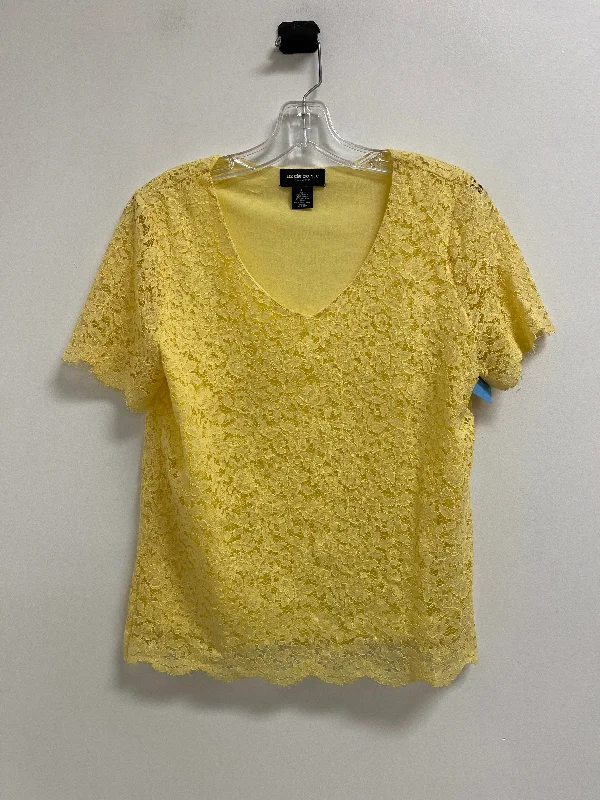 Major Savings Top Short Sleeve By Liz Claiborne In Yellow, Size: S