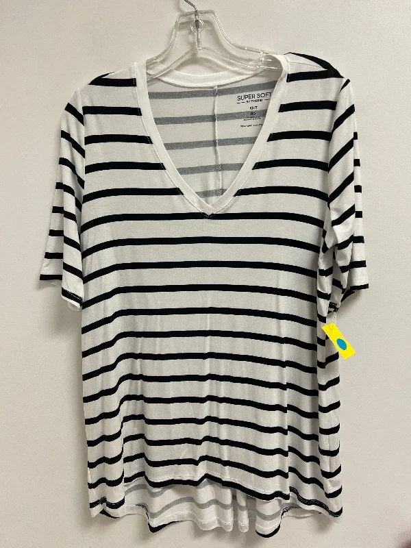 Sneak Peek Sale Top Short Sleeve By Torrid In Striped Pattern, Size: M